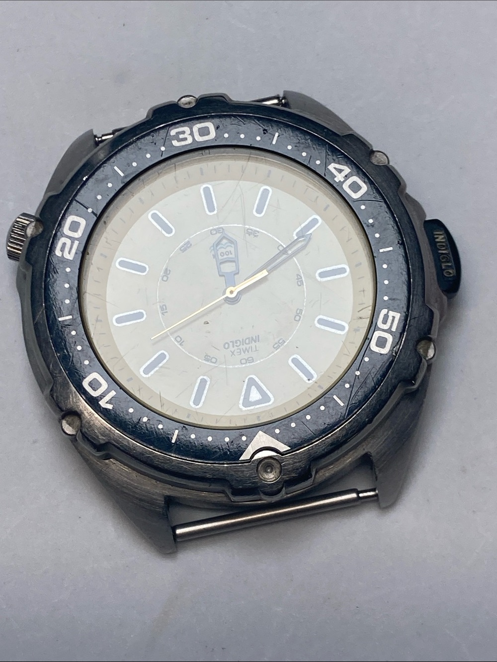 Timex vintage dive Men's Watch with Cream Dial and Black Bezel, parts or restore - Picture 7 of 11